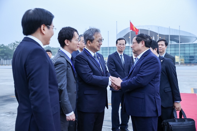 Thủ tướng Phạm Minh Chính lên đường dự Hội nghị cấp cao kỷ niệm 50 năm quan hệ ASEAN - Nhật Bản