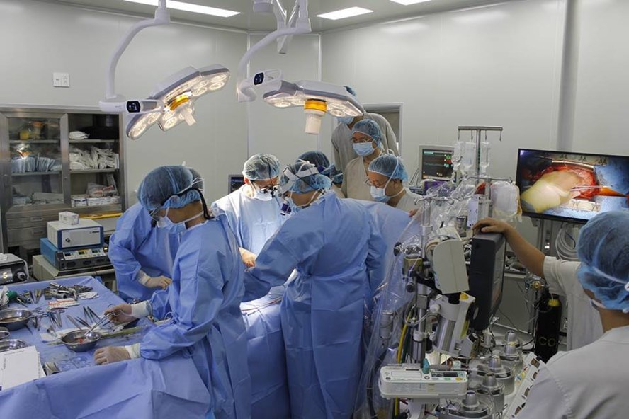 Những bước tiến đáng tự hào của ngành y VN: Đã ngang tầm quốc tế