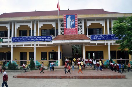 Lạng Sơn: Học sinh có nguy cơ bị mù vì bị giáo viên đánh, công an vào cuộc điều tra