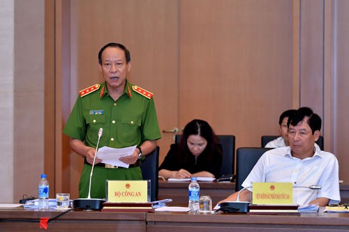 Chậm và bí trong xử lý dâm ô
