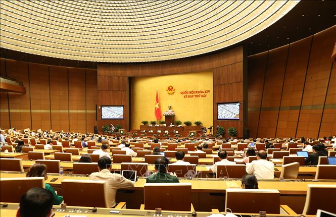 Quốc hội tiến hành phê chuẩn bổ nhiệm nhân sự; thảo luận 2 dự án luật