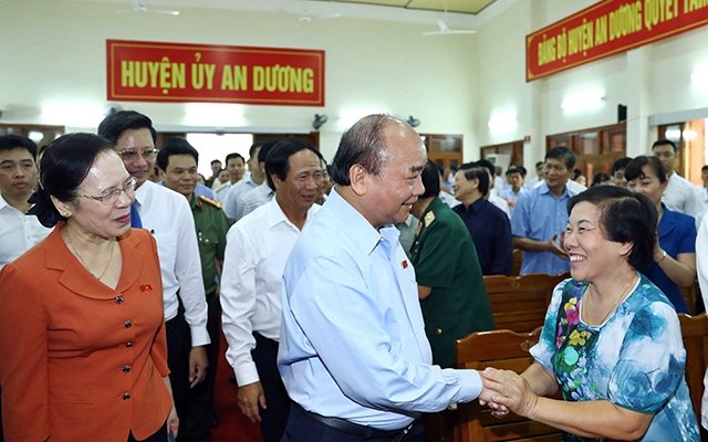 Thủ tướng Nguyễn Xuân Phúc tiếp xúc cử tri huyện An Dương (Hải Phòng)