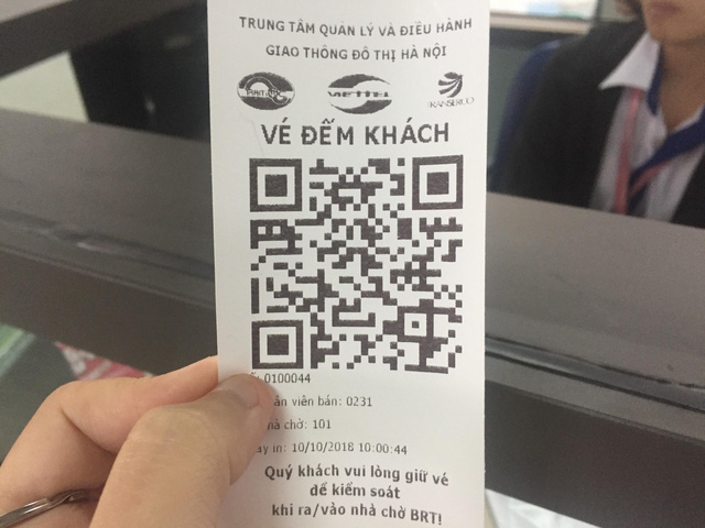 Hà Nội chính thức sử dụng vé điện tử cho xe bus nhanh BRT