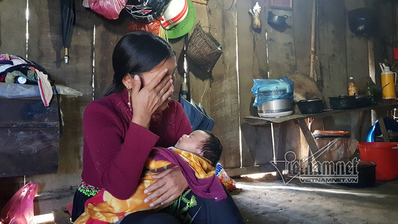 Bi đát phận đẻ thuê nơi xứ người