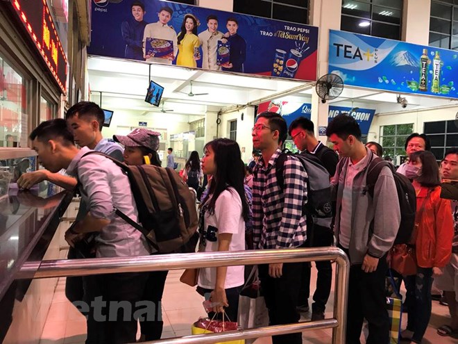Hà Nội: Không lợi dụng khách đông để ‘hét’ giá vé xe dịp Tết Kỷ Hợi