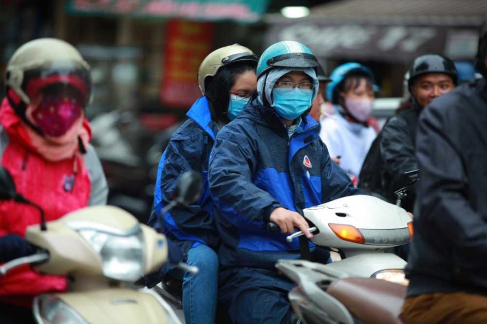 Không khí lạnh bao trùm, miền Bắc rét sâu, miền Trung mưa dông