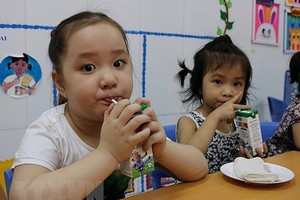 Hà Nội: Áp dụng 'Sữa học đường' từ 1/1/2019