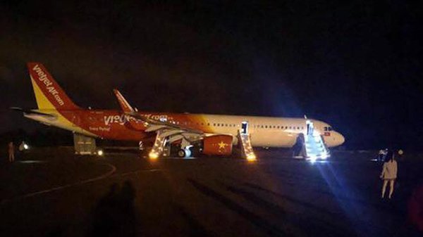 Máy bay Vietjet Air bị rơi lốp: Ai là người cuối cùng rời máy bay?