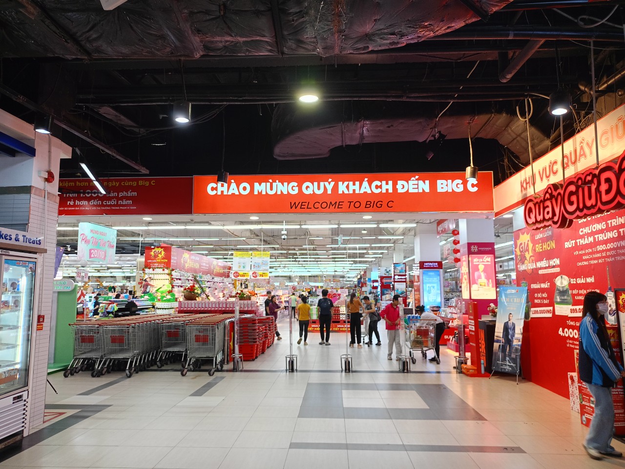 Hà Nội: Phát hiện nấm mốc trong thực phẩm bày bán tại siêu thị BigC